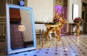 photobooth miroir lors d'un événement à Aix en provence avec une belle décoration et dans un cadre luxueux